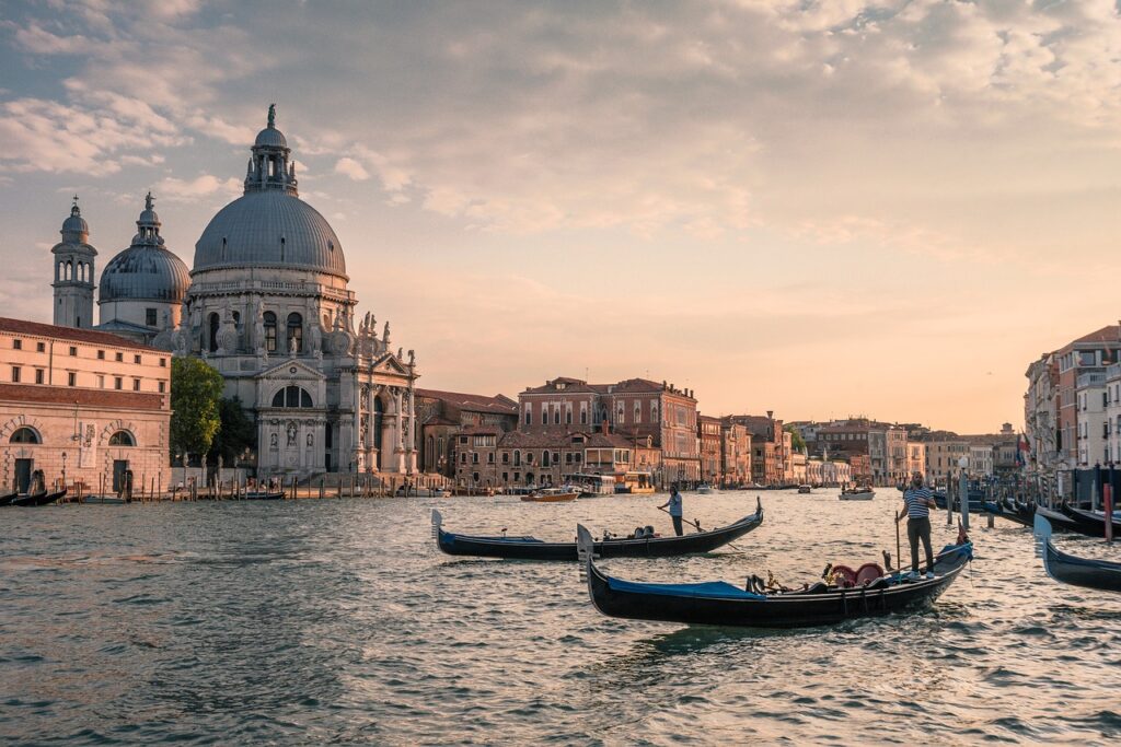 Meses en italiano